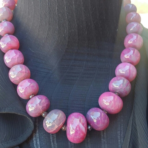 AKR Amy Kahn Russell Pink Agate Necklace - Picture 2 of 7